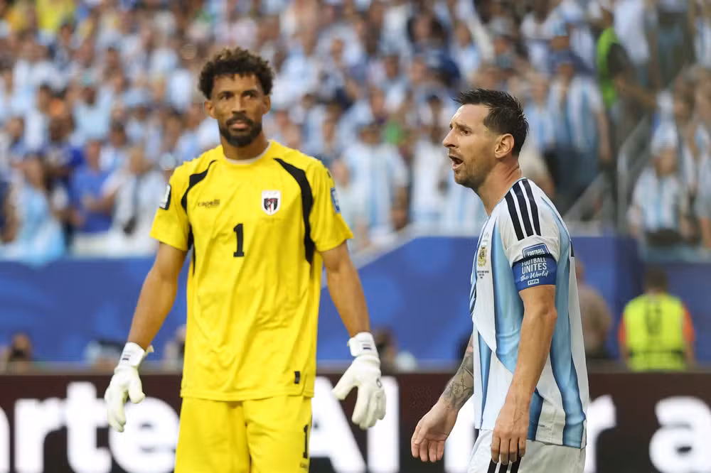Argentina supera resistência de Cabo Verde na prorrogação e segue viva na busca pelo bicampeonato